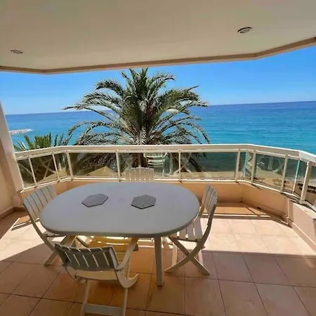 Appartement Bord De Mer Avec Garage Menton Exterior photo